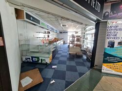 Sim Lim Square (D7), Shop House #590653841
